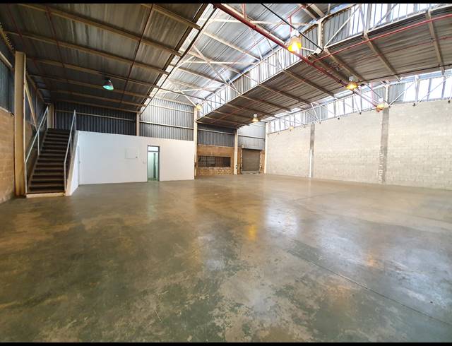 419M² WAREHOUSE TO LET IN SELBY
